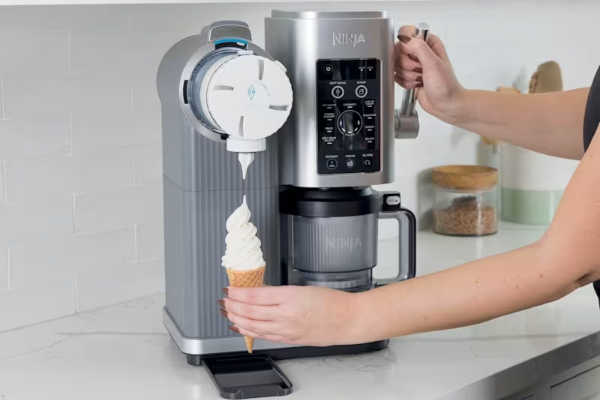 Maszynka do lodów Ninja CREAMi Scoop & Swirl NC701EU